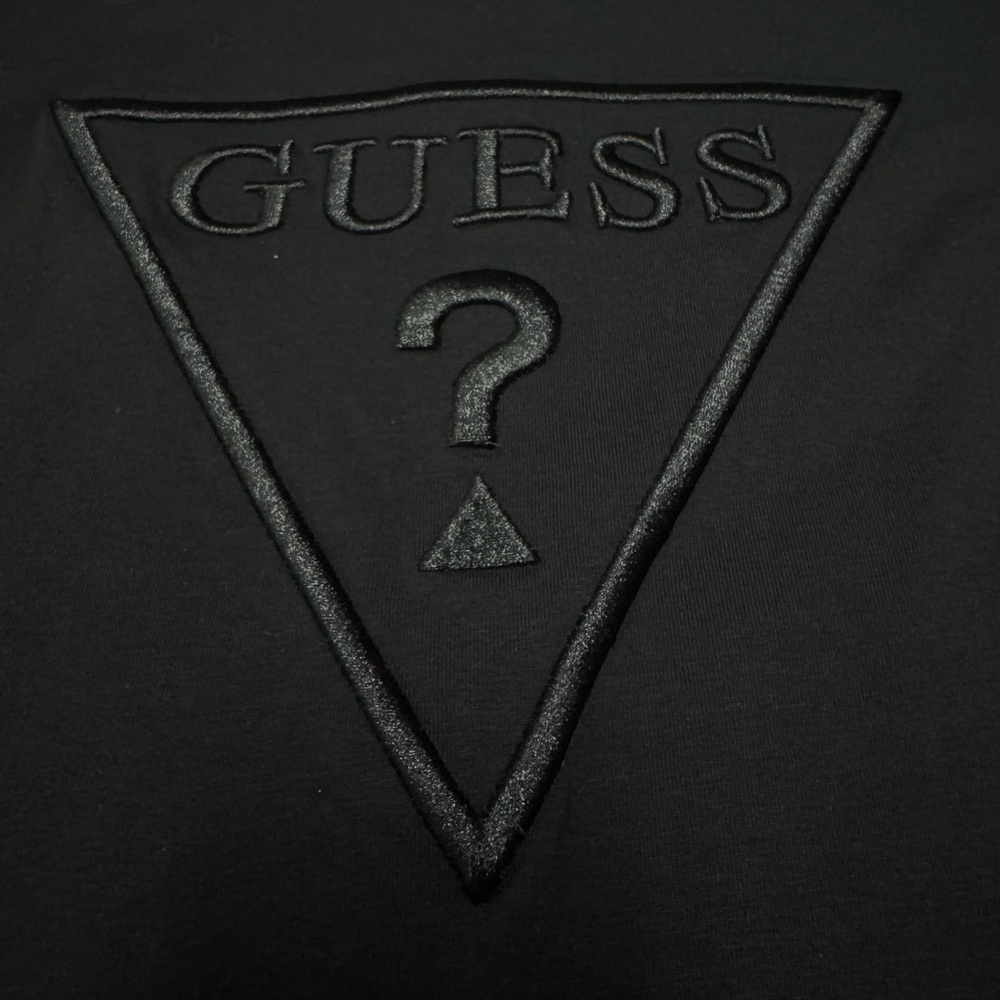 Guess Los Angeles W L Black T-Shirt  Carlee Triangle Tee Front Logo Embroidery - Picture 4 of 9